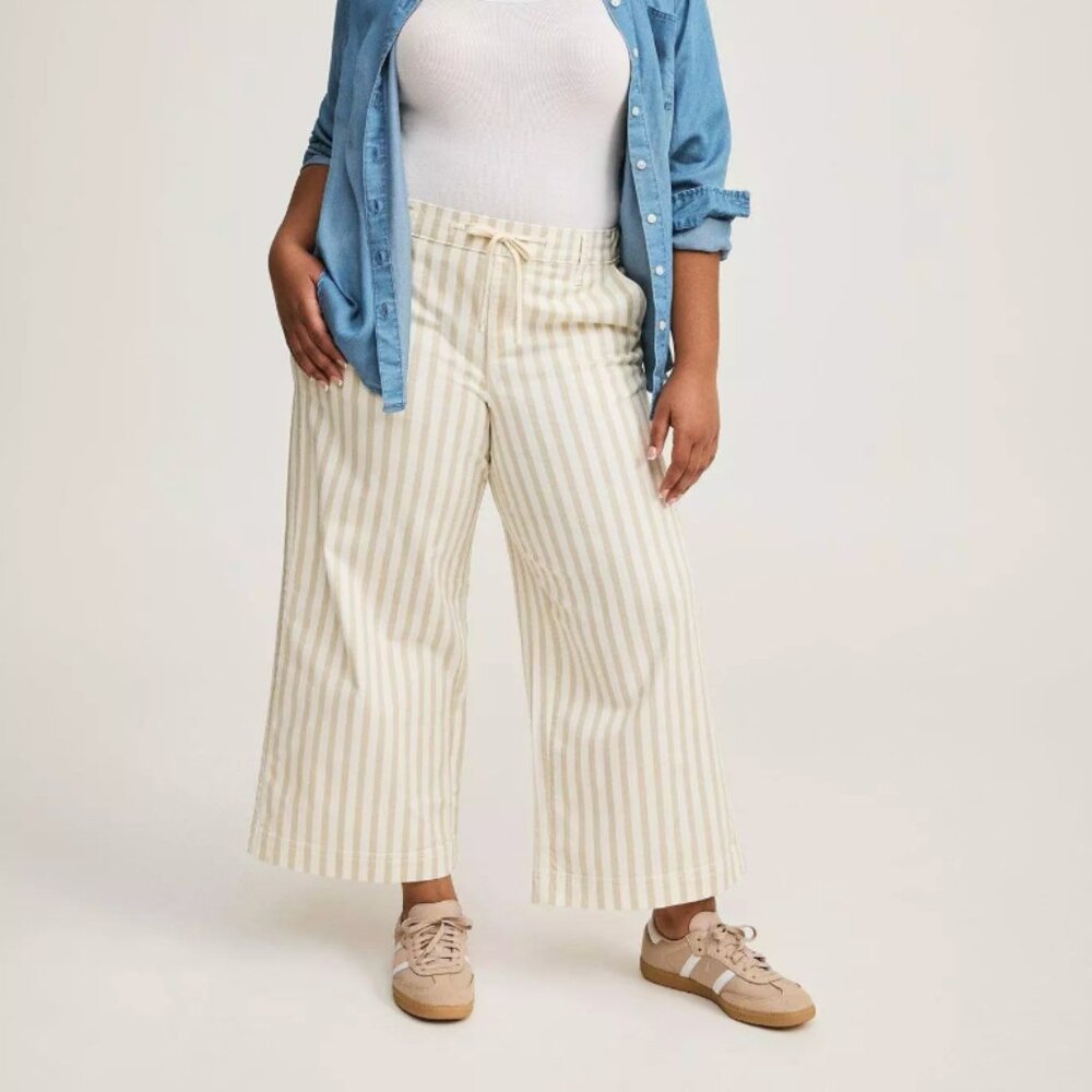 Torrid Weekend Wide Leg Ankle Crop Pants - 1X (14-16)